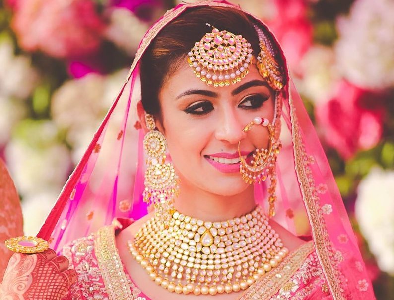 Tips to Sport Double Dupatta With Your Bridal Lehenga!