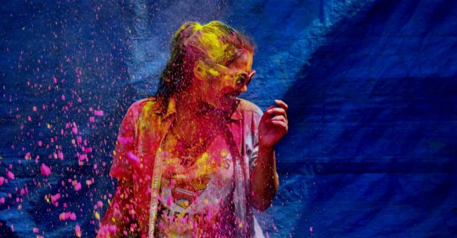 how to protect skin from holi colours