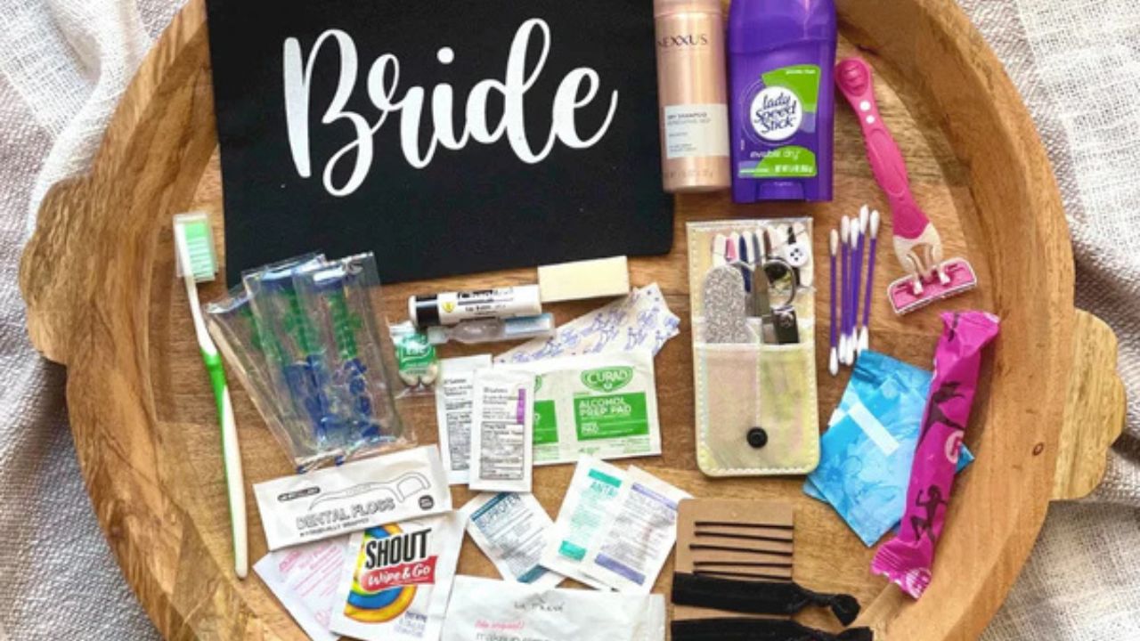 Essential kit for smart bride